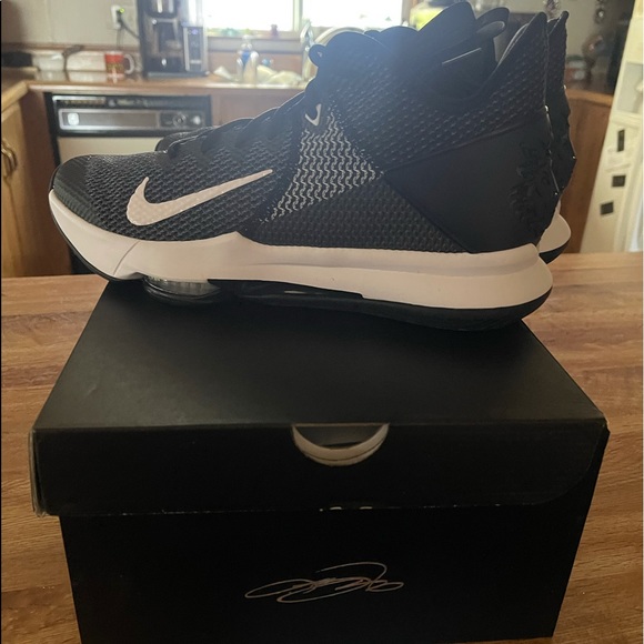 $100.00 - Picture 7 of 9